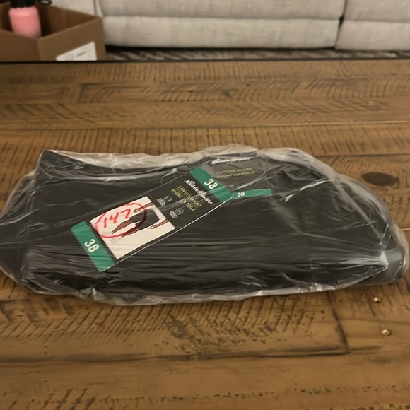 NWT Eddie Bauer Canvas Shorts - Size 38 - Picture 7 of 7